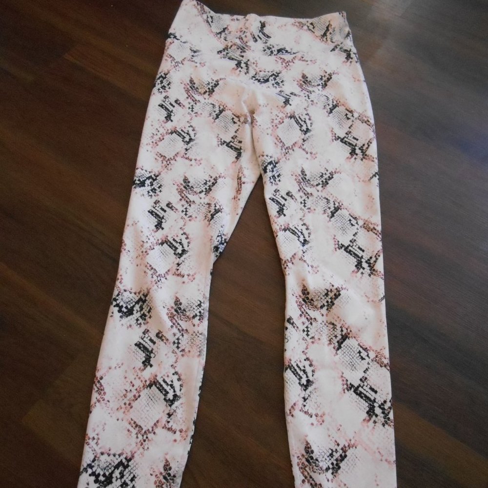 Fabletics Kate Hudson Snake Print Legging M Tv Guc - image 6